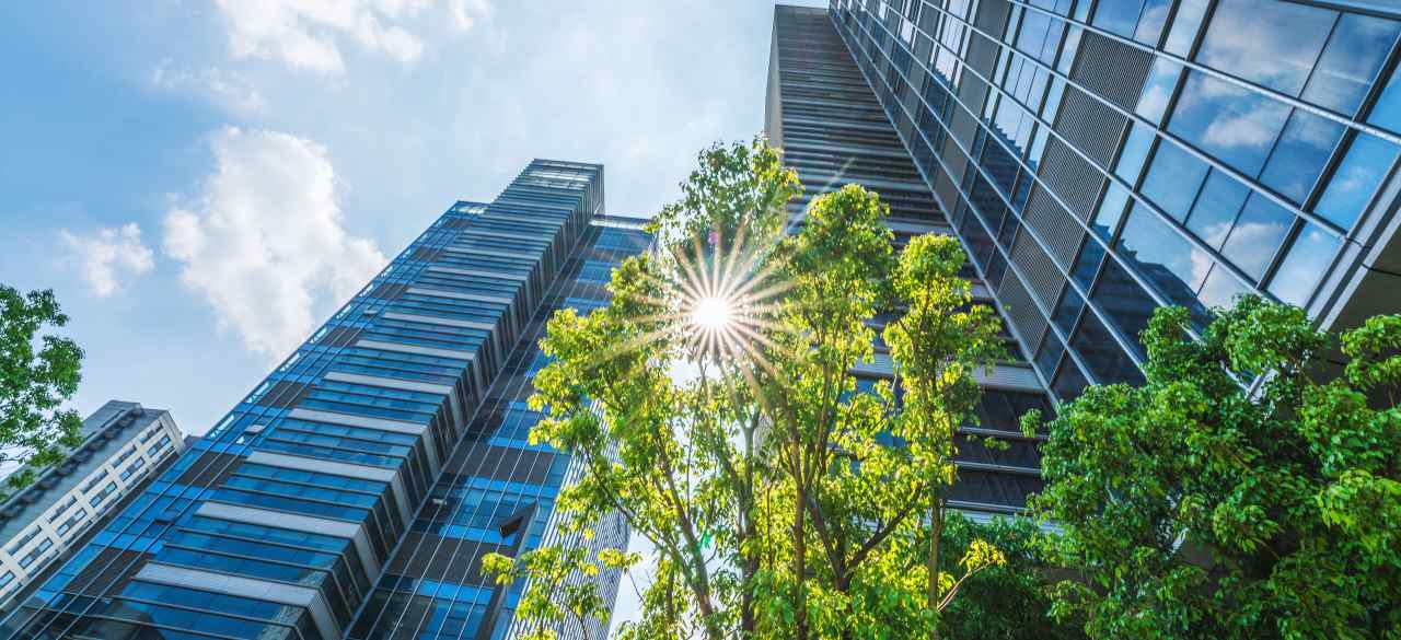 The Rise of Smart Buildings in the UK: Pioneering a New Era of Energy Efficiency | Johnson Controls