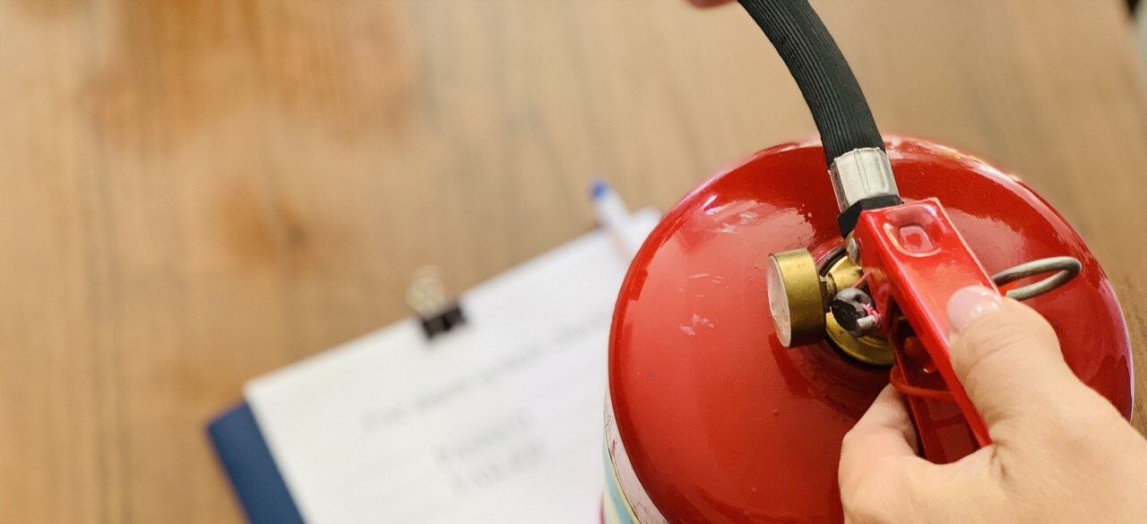 A Guide to Foam Fire Extinguishers | Johnson Controls