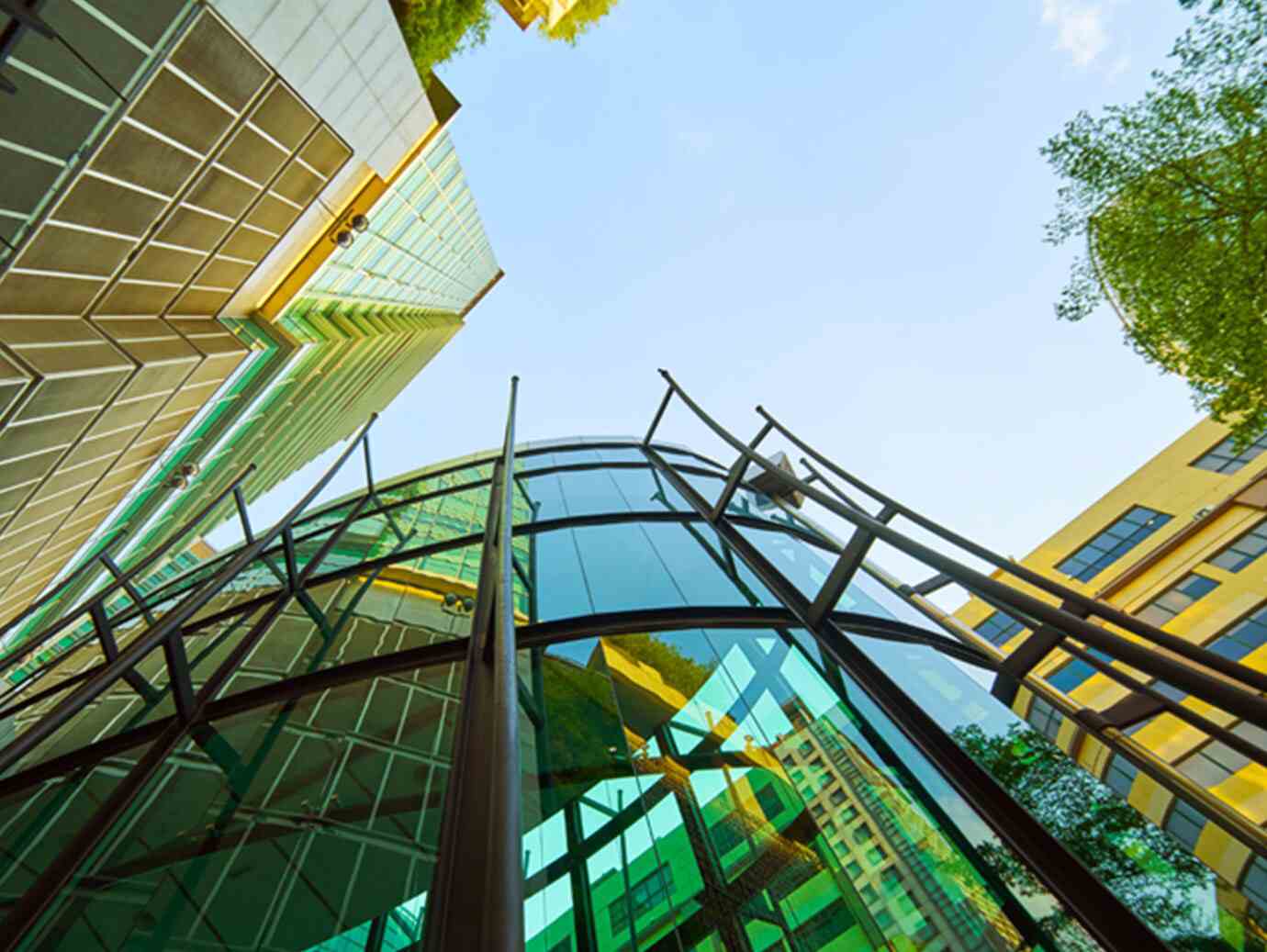 Waste Heat Recovery from Chillers using Heat Pumps | Johnson Controls