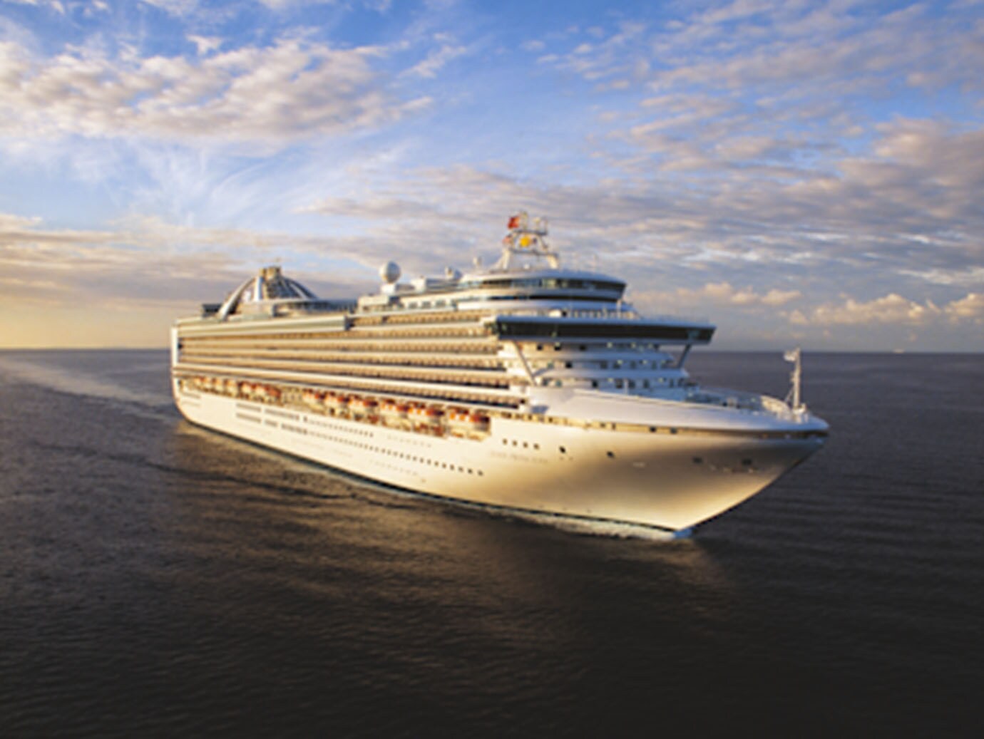 Cruise ship on the water with the horizon in view